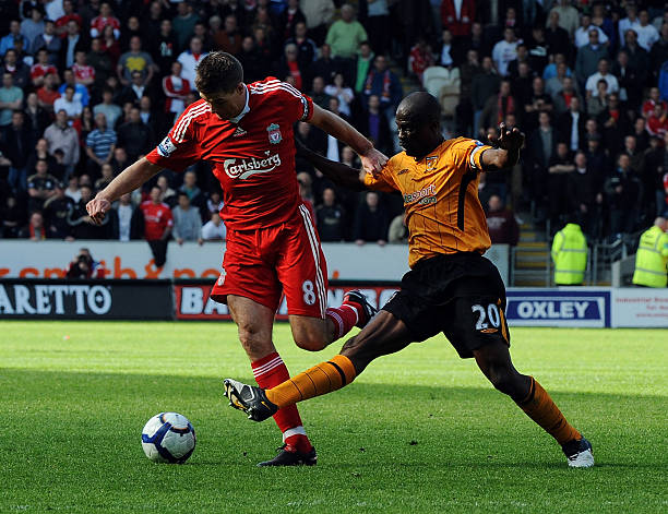 凭借其在荷 凭借其在荷