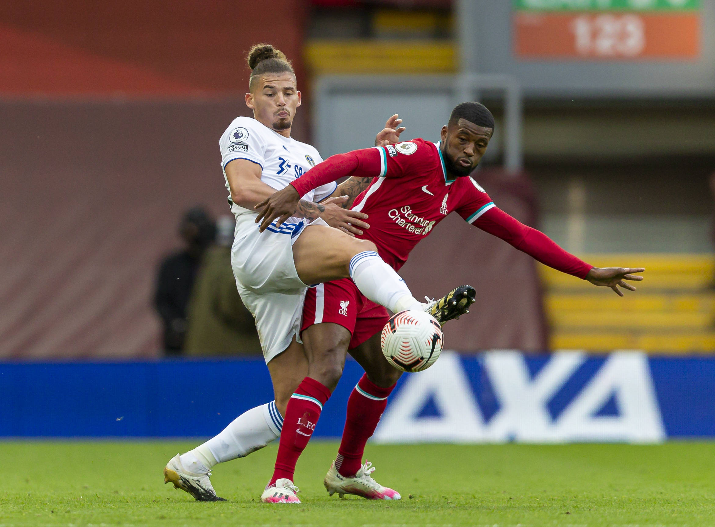 年轻球员和 年轻球员和