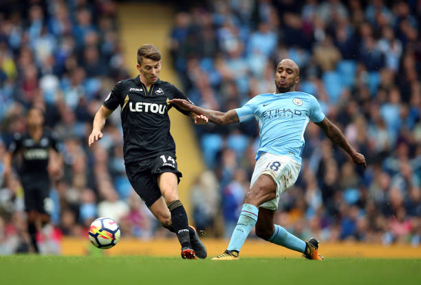 凭借着出色 凭借着出色