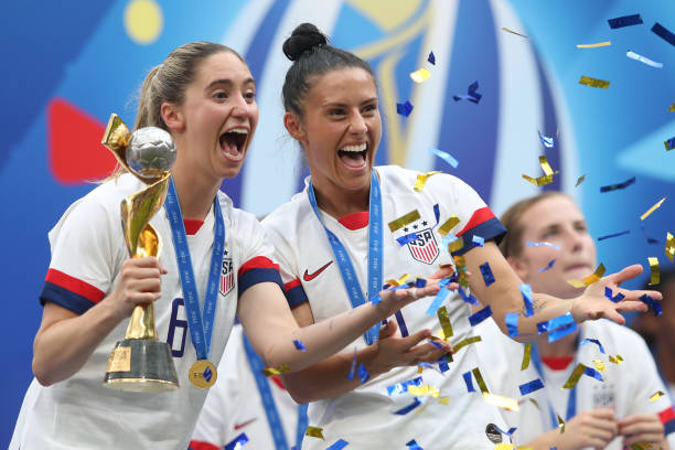 横溢的年轻 横溢的年轻